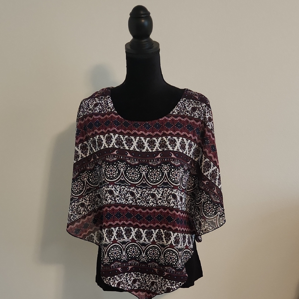 Women's Patterned Top